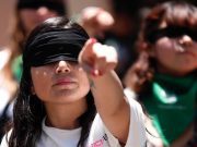 El dolor y la burla