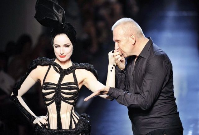 Jean paul Gaultier le dice «au revoir» a las pasarelas