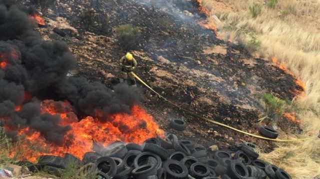 Preocupa a autoridades de Nogales uso de basureros clandestinos para quemar basura