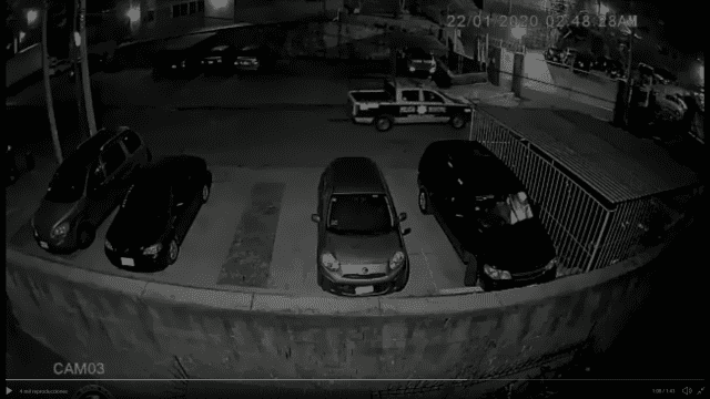 Policía municipal del Edomex roba autopartes
