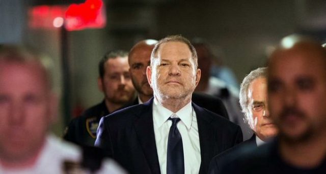 Hospitalizan a Harvey Wenstein por dolor en el pecho y presión alta