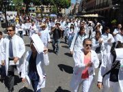 Alistan marcha por asesinato de estudiantes y chofer en Puebla