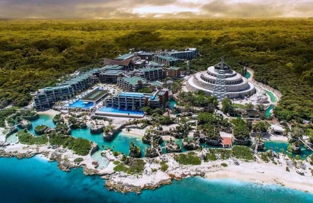 Xcaret recibe por cuarto año consecutivo reconocimiento al mejor parque temático del mundo