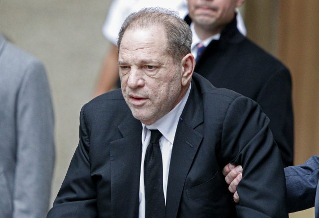 Jurado de Nueva York encuentra culpable a Harvey Weinstein por violación y agresión sexual