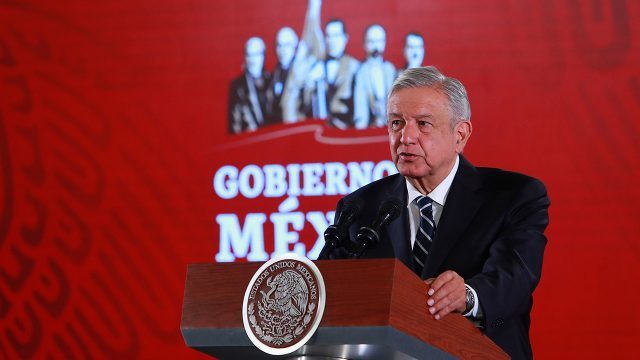 «Baja de popularidad es por culpa de conservadores»: AMLO