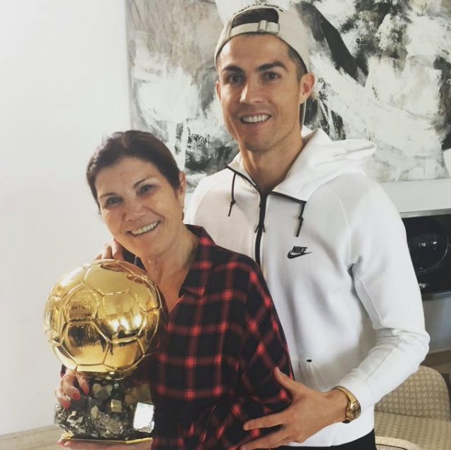 Cristiano Ronaldo pide seguir indicaciones de la OMS ante pandemia