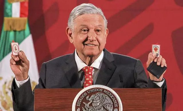 Cuando las estampitas ya no nos protejan