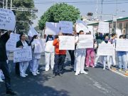 Personal médico bloqueó Eje 4 Sur para exigir insumos