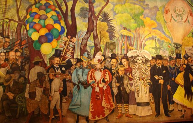 «Contigo en la distancia» desde el Museo Mural Diego Rivera Caminando por la Ciudad