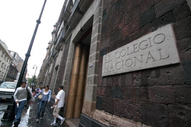 Ofrece Colegio Nacional alternativas para disfrutar de la cuarentena desde casa