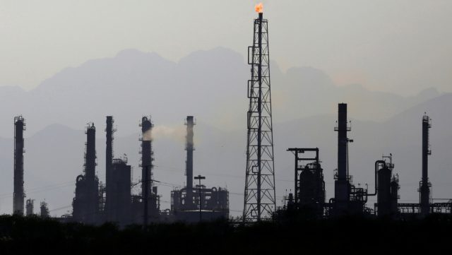 Pánico mundial por caída del precio del petróleo