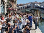 Italia reanuda actividades en zonas de menor riesgo El periódico