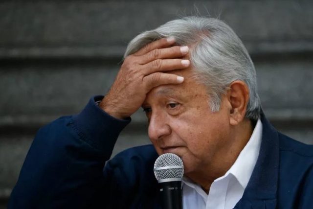 Obrador asegura a manifestantes que habrá revocación de mandato Código San Luis