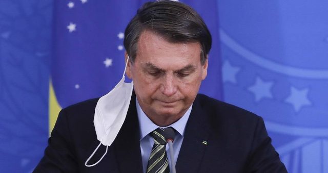 Jair Bolsonaro da positivo al test de coronavirus Dinero