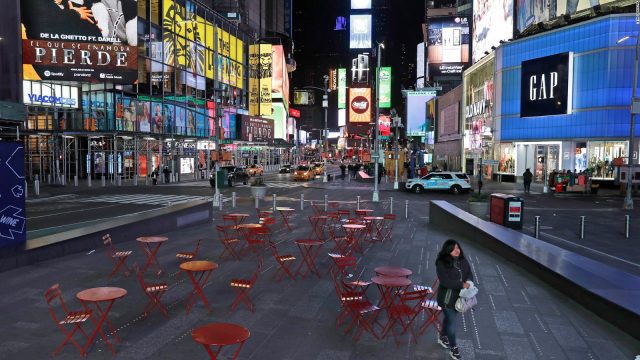 Nueva York prepara la reapertura del mundo del entretenimiento CNN Español