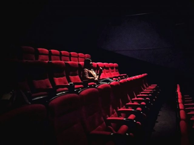 Cines reabren con poca asistencia Dónde Ir