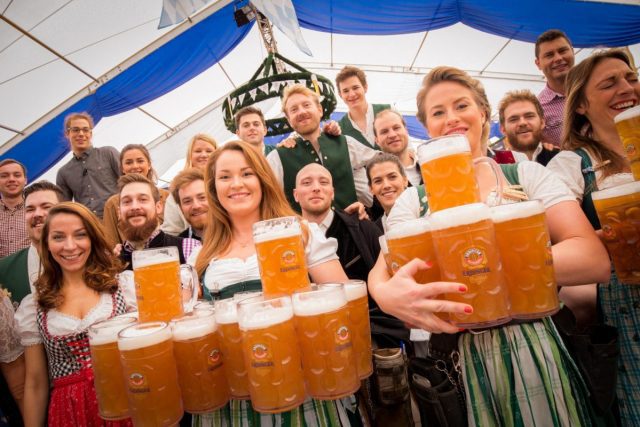Alemania celebrará a la cerveza con un Oktoberfest moderado Maltosa