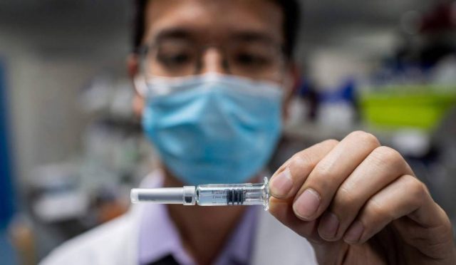 China presenta dos vacunas contra la COVID-19 El País