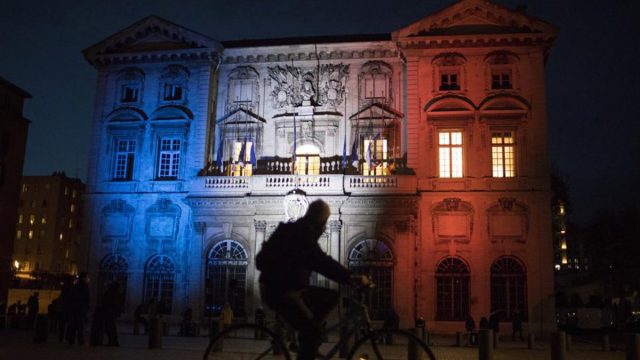 Francia, Grecia e Italia amplían el toque de queda para frenar los contagios Diario UNO