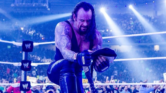 El Undertaker dice adiós a los cuadriláteros