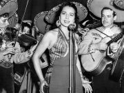Muere la actriz y cantante Flor Silvestre