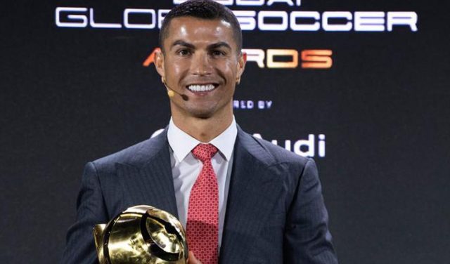 Cristiano Ronaldo es elegido como el mejor jugador del siglo