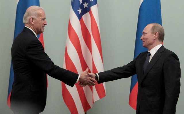 Putin finalmente reconoce a Biden como presidente