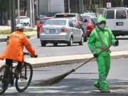 Diputados solicitan que trabajadores de limpia y transporte reciban prima económica por la COVID-19