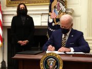 Joe Biden anula orden de Trump que prohibía personas trans en el ejército