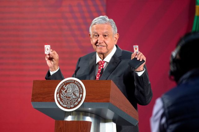 Obrador da positivo a COVID-19; acuerda compra de vacuna rusa con Putin