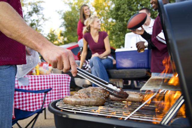 Piden no realizar parrilladas para ver el Super Bowl