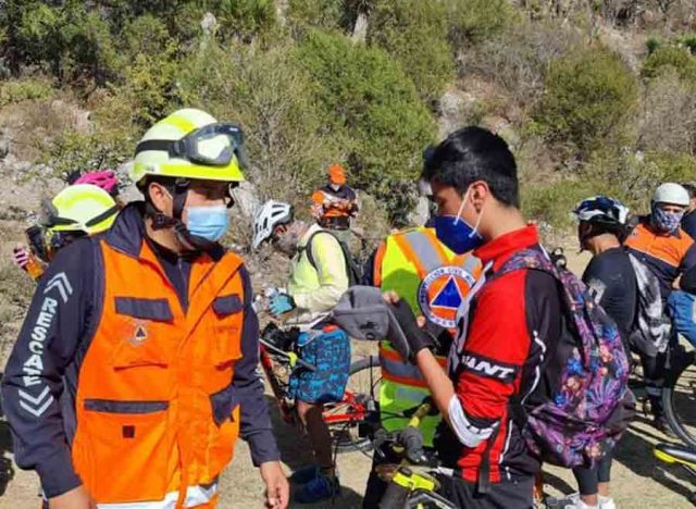 Encuentran con vida a ciclistas desaparecidos en Puebla