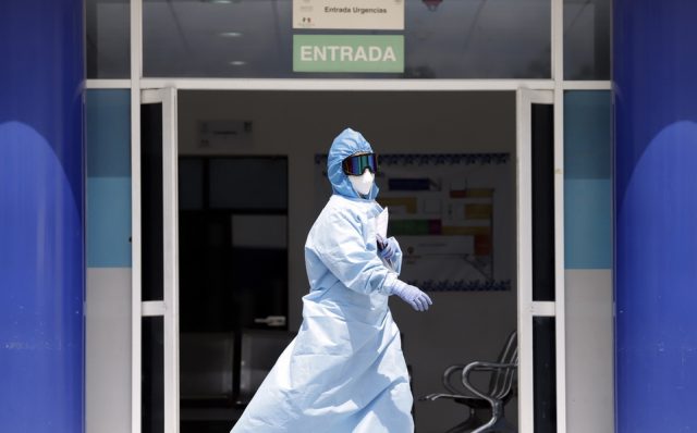Personal médico de Puebla recibirá segunda dosis de Pfizer en dos bloques