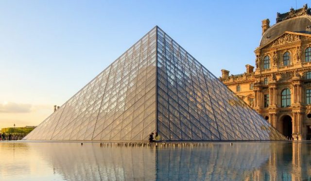El Louvre recupera dos piezas robadas