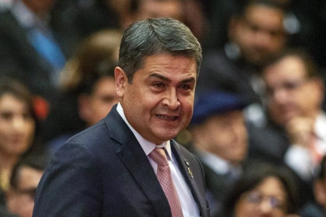 Acusan a presidente de Honduras de narcotráfico