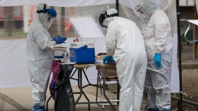 Aumentan casos positivos de COVID-19 tras vacaciones de Semana Santa