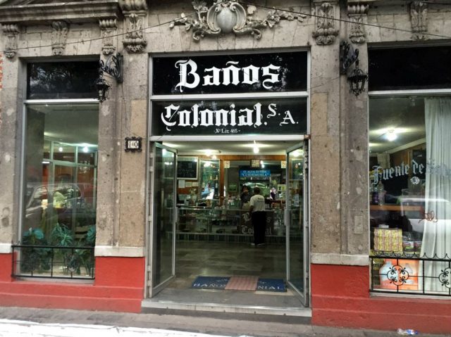 Baños, vapores y corporativos pueden regresar a laborar el lunes
