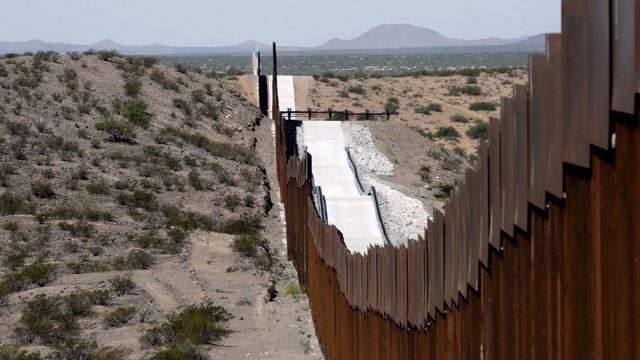 Pentágono cancela proyectos relacionados al muro fronterizo