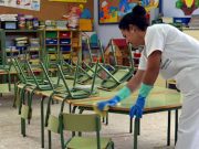 Se preparan para el regreso a clases: comienza limpia de escuelas