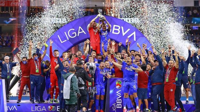 Cruz Azul es campeón; Reynoso promete formar un equipo histórico