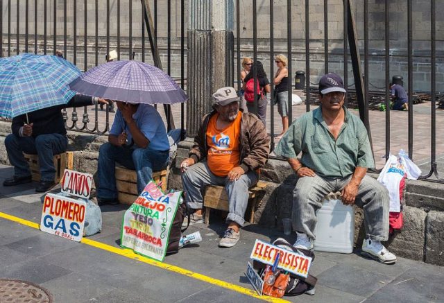 Trabajar o morir: 94 % de muertes por COVID-19 fueron en obreros