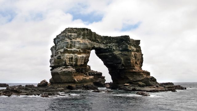 Se derrumba el histórico Arco de Darwin en las Islas Galápagos