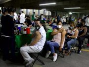Iztacalco, Cuauhtémoc y Azcapotzalco vacunarán a adultos de 40 a 49 años