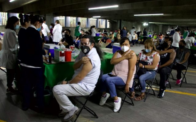 Iztacalco, Cuauhtémoc y Azcapotzalco vacunarán a adultos de 40 a 49 años