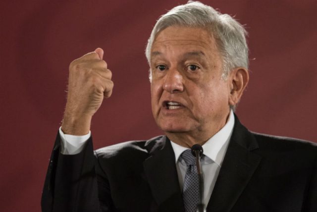 Fracaso de Morena fue por los medios de comunicación: Obrador