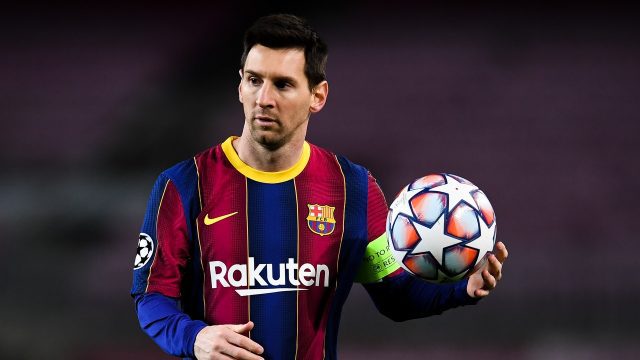 Messi se quedaría con el Barcelona cinco años más