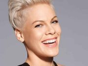 Pink se ofrece a pagar multa contra el equipo femenil de voleibol de Noruega