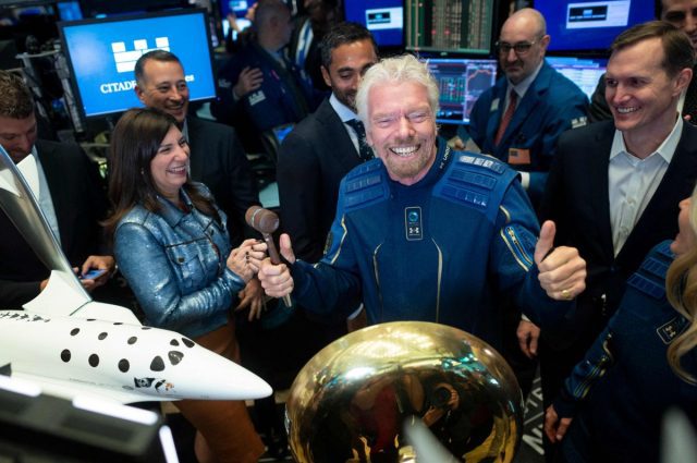 Richard Branson y Virgin Galactic llegan “de turismo” al espacio