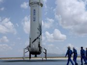 Jeff Bezos también llega al espacio con su empresa comercial