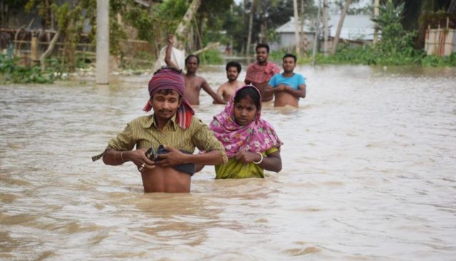 Lluvias dejan al menos 127 muertos en India